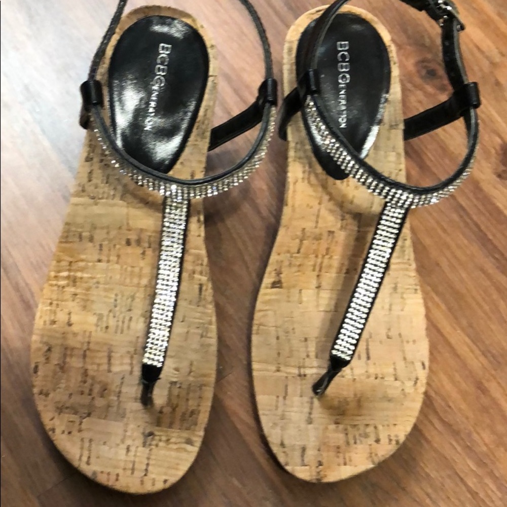 Cute sandals 6.5